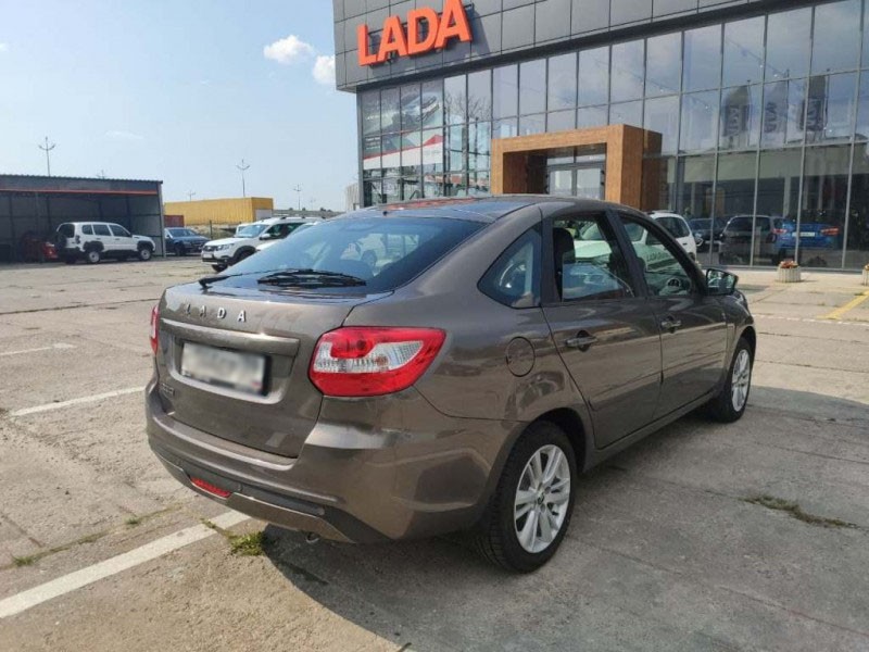 LADA Granta FL