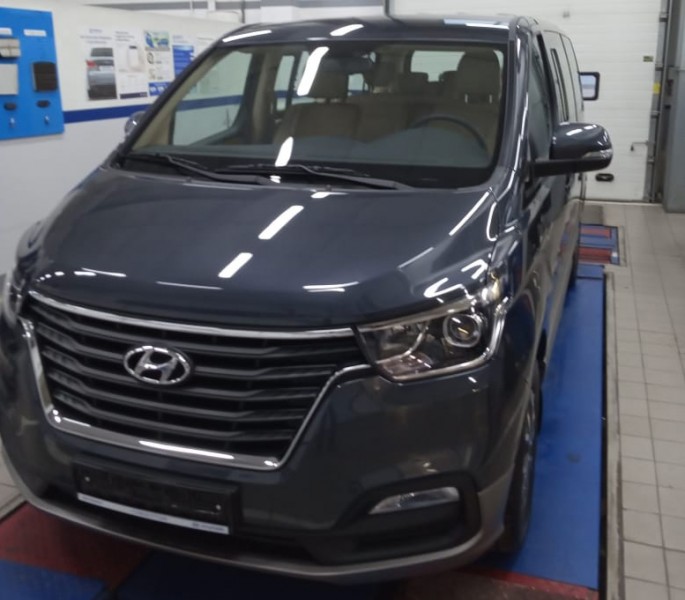 Hyundai H-1