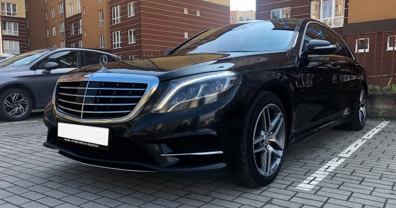 Mercedes Benz S-222