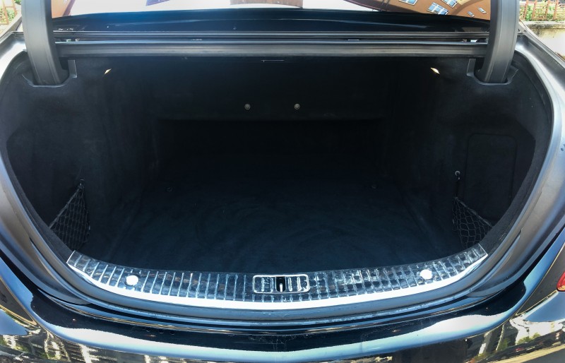 Mercedes Benz S-222