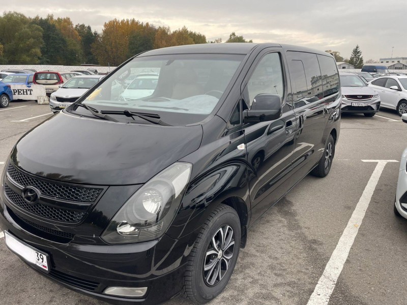Микроавтобус HYUNDAI GRAND STAREX
