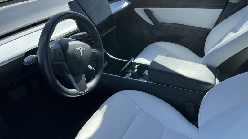 Tesla MODEL 3 standard plus