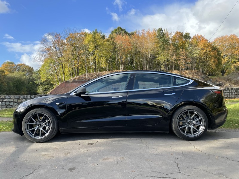 Tesla MODEL 3 standard plus