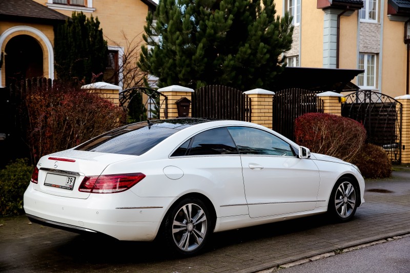 Mercedes E