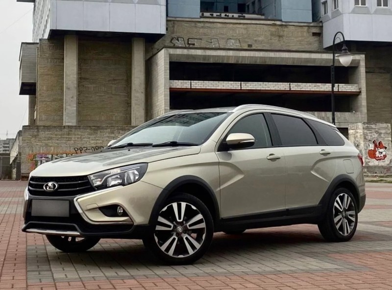 Lada Vesta