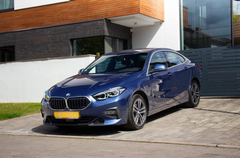 BMW 216