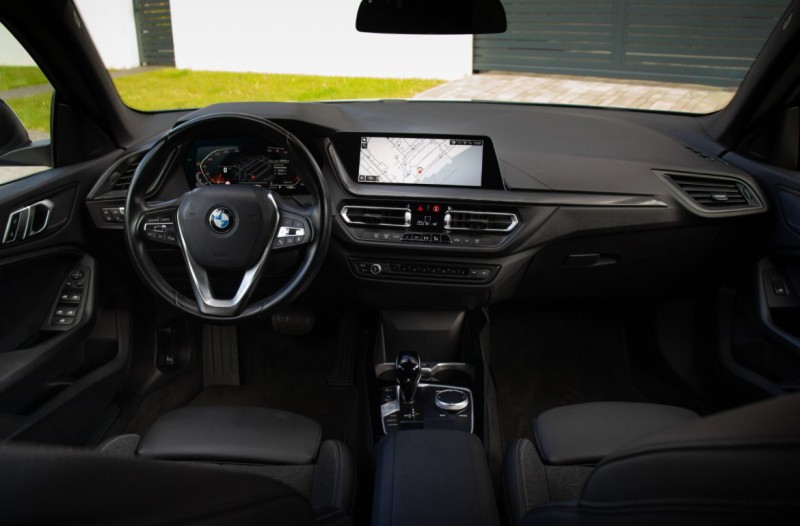 BMW 216
