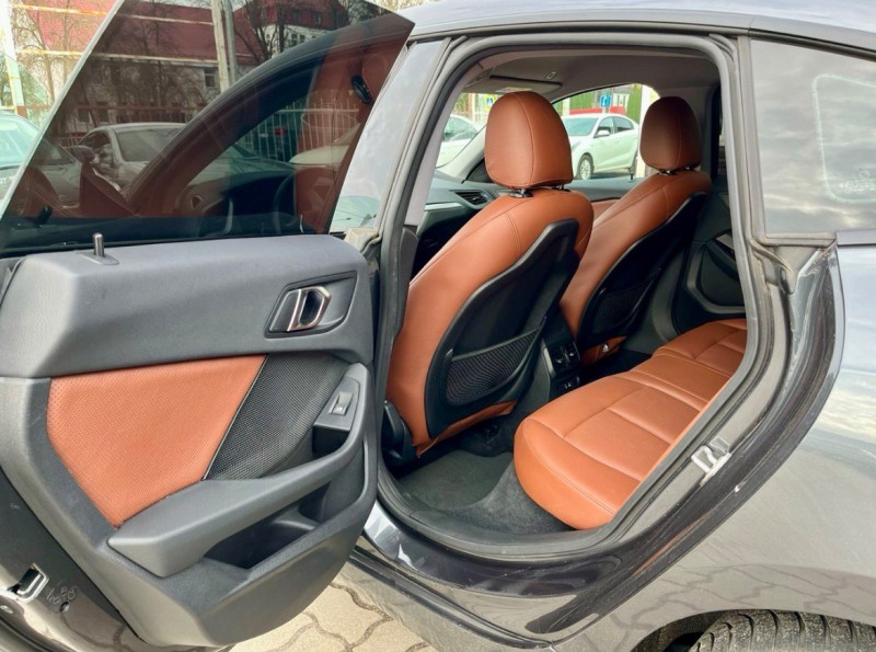BMW 216 Grey