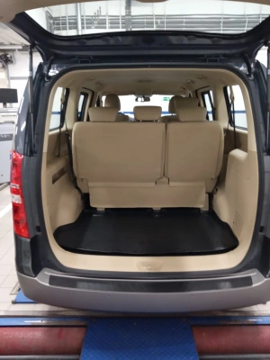 Hyundai H-1
